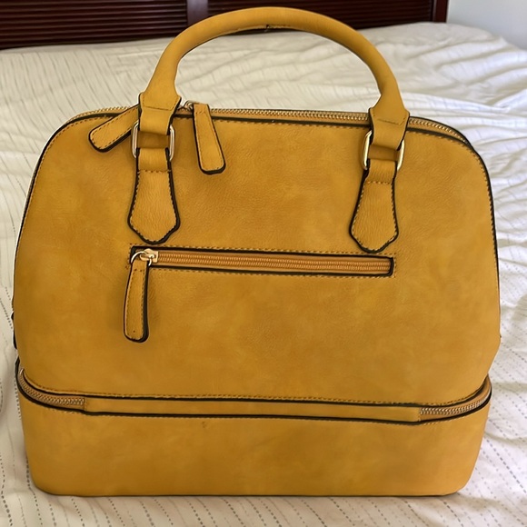 Large Dasein satchel new without tag still with original packaging. - Picture 2 of 3